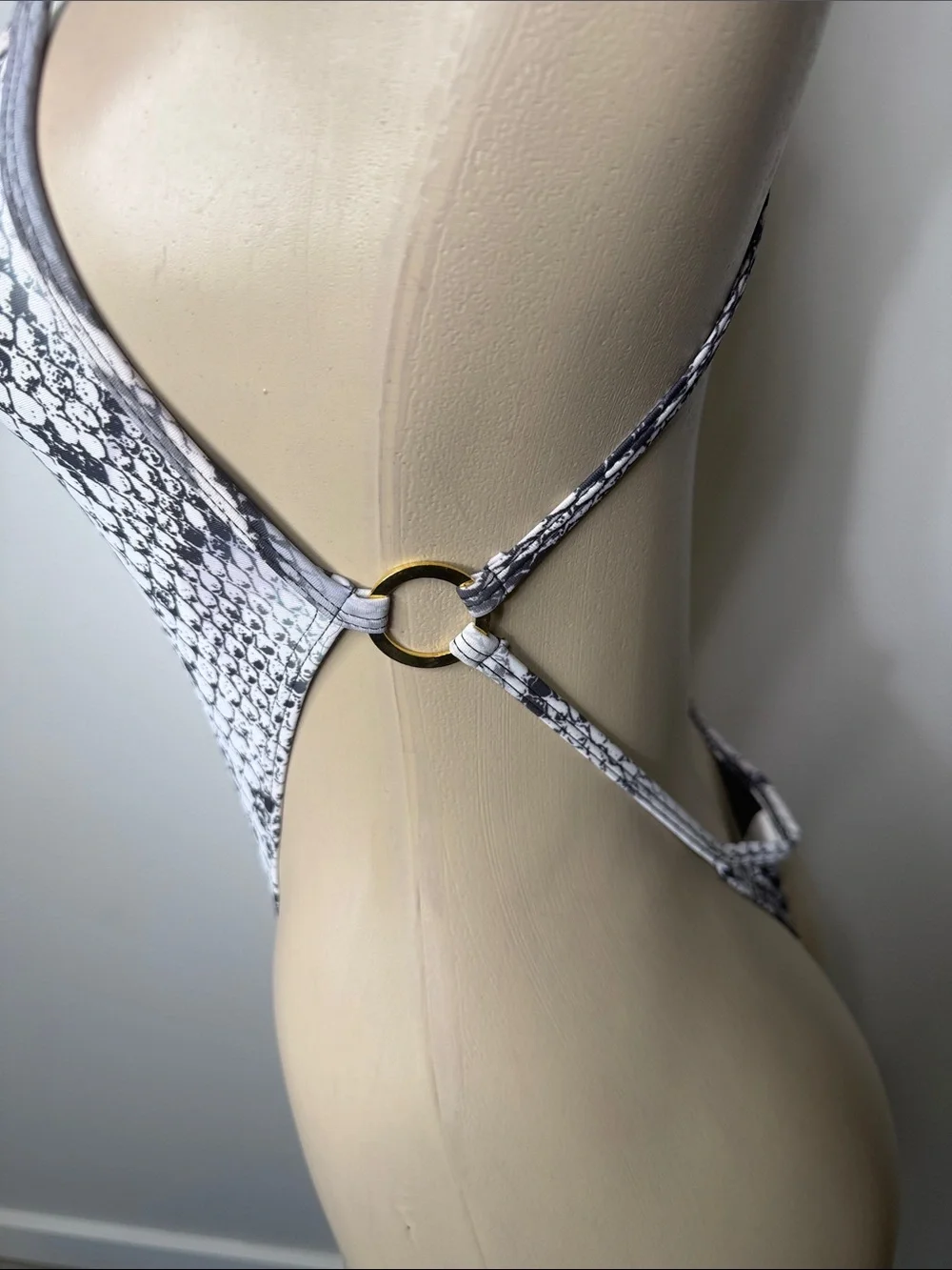 High-Cut Snake Print One-Piece Swimsuit - Black & White